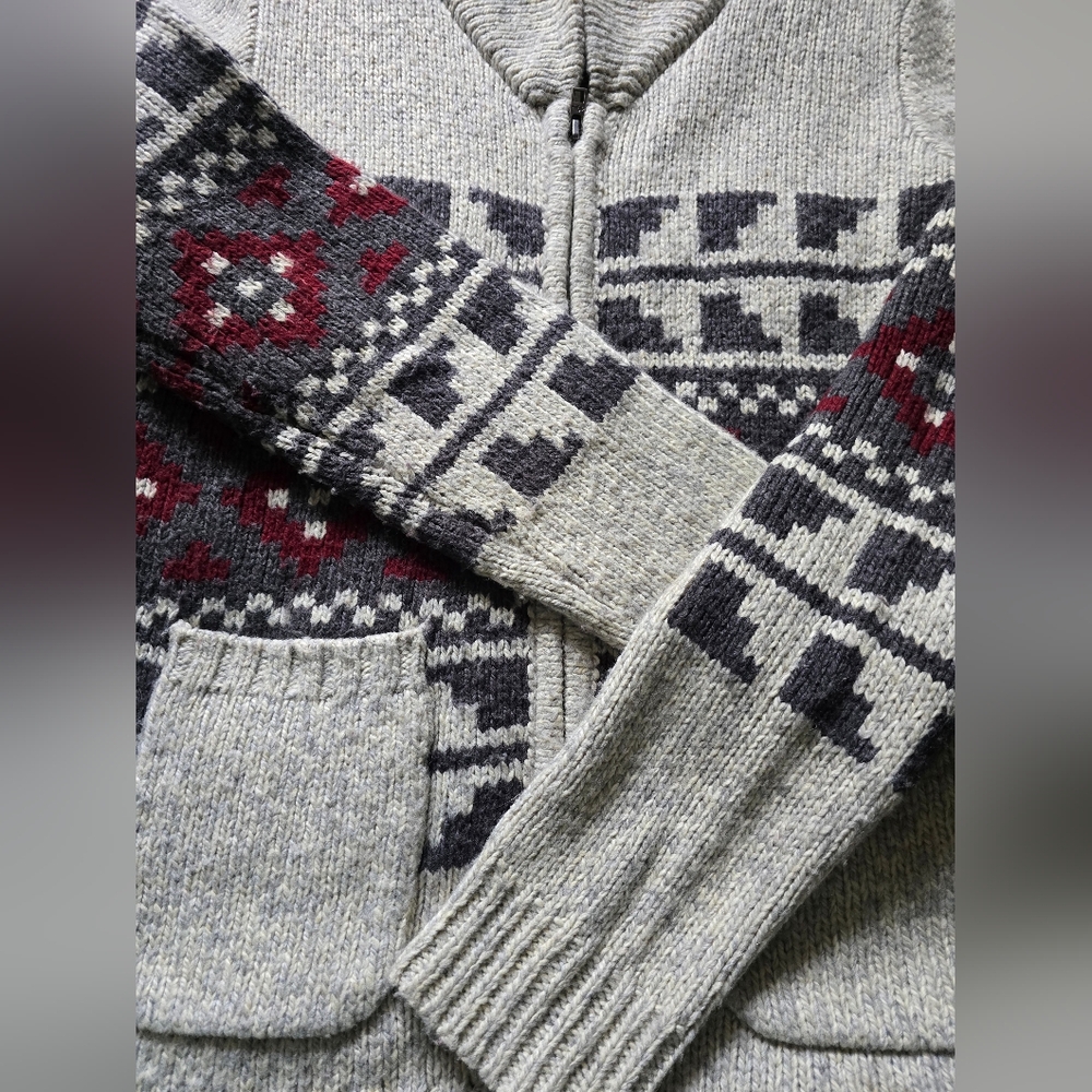 # 300 Roots Cabin Shawl Sweater - Picture 6 of 9